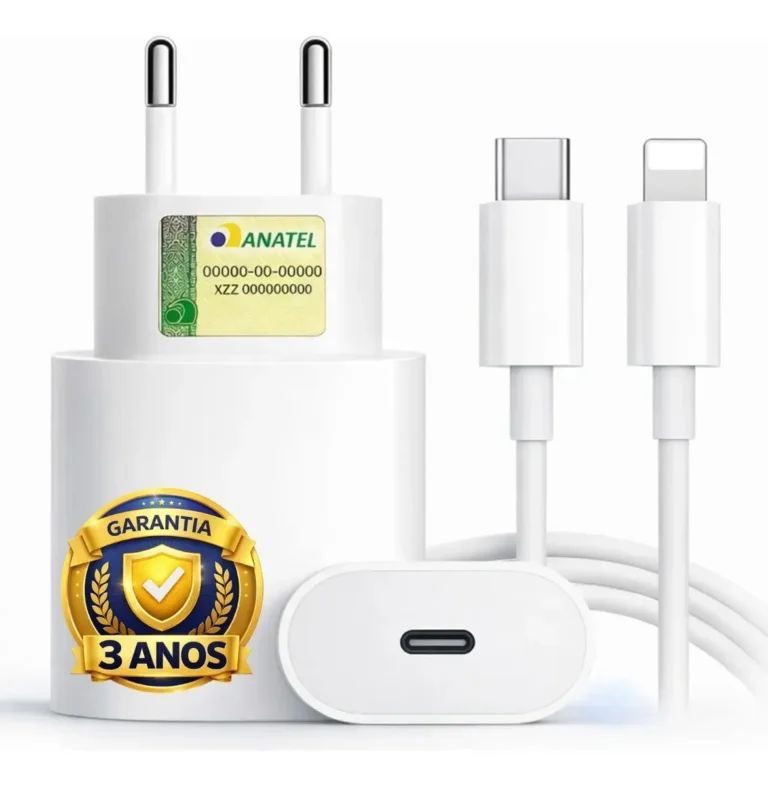 Carregador turbo Boyu Cell 20W com cabo USB‑C para Lightning, conectado a iPhone 13 Pro Max e iPhone SE, mostrando certificação Anatel.