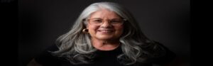Tela do curso Love Care de Cláudia Alves mostrando módulo prático para aliviar o estresse do cuidador de pacientes com demência