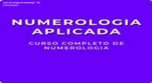 Imagem promocional do Curso de Formação de Numerologia mostrando módulos e certificado