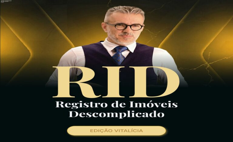 Imagem do Curso Registro de Imóveis Descomplicado mostrando professor Marcos Salomão explicando a prática de regularização de imóveis