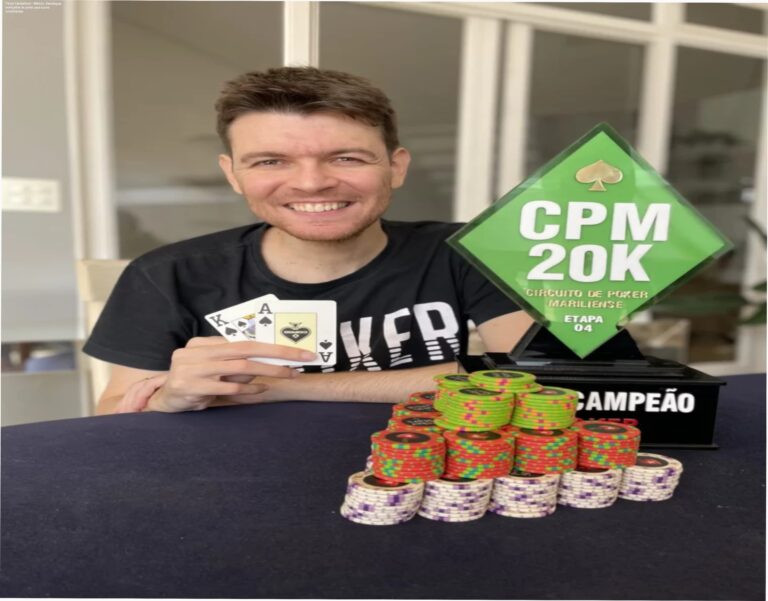 Imagem promocional do curso online de poker de Felipe Carmanhani mostrando estratégia, softwares profissionais e resultados consistentes