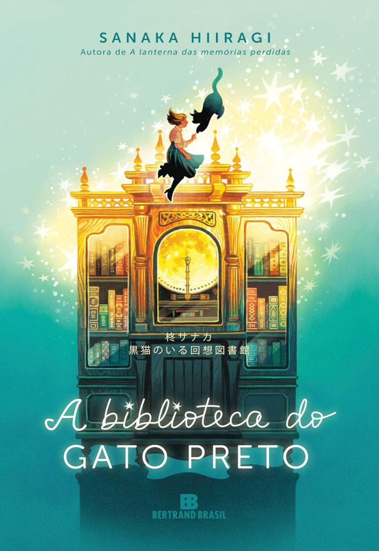 Gato preto misterioso em um beco ao entardecer conduzindo Chisa a uma biblioteca infinita e luminosa cheia de estantes e livros flutuantes.