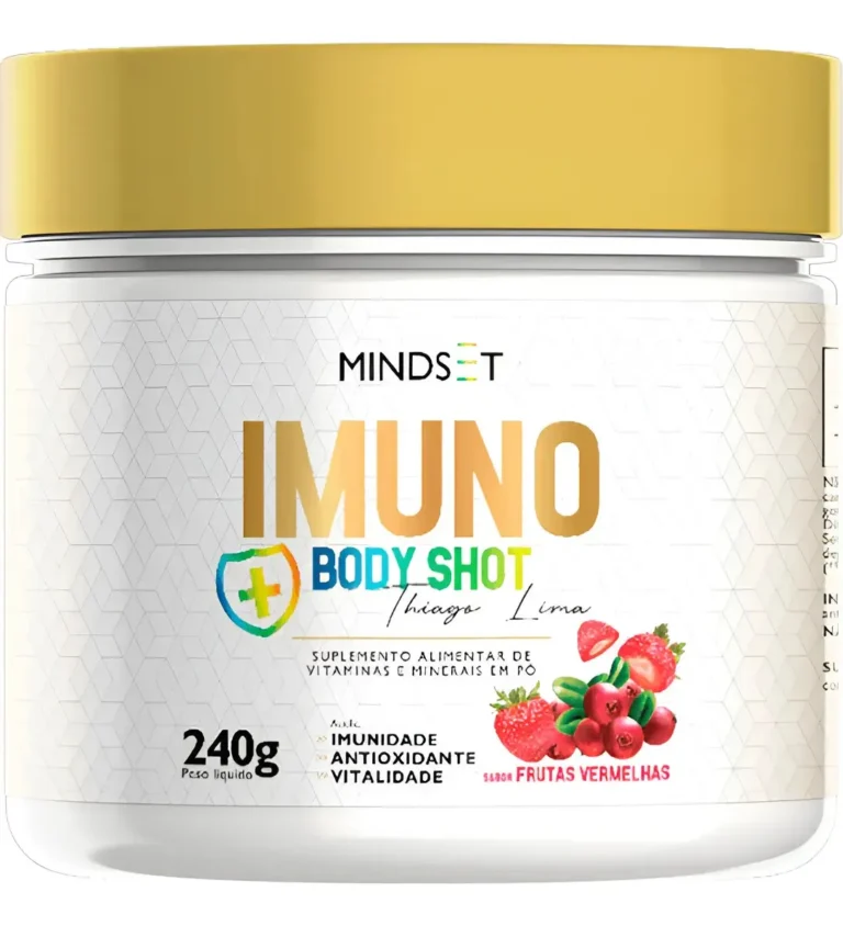 Imuno Body Shot: Boost Imunidade e Disposição, Vale a Pena? 7 Pessoa consumindo Imuno Body Shot matinal com água para melhorar imunidade e energia