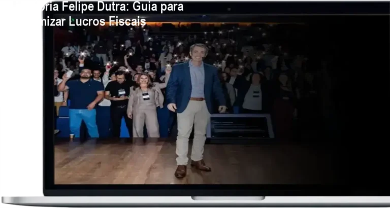 Felipe Dutra apresentando a metodologia de estratégia tributária para redução de impostos